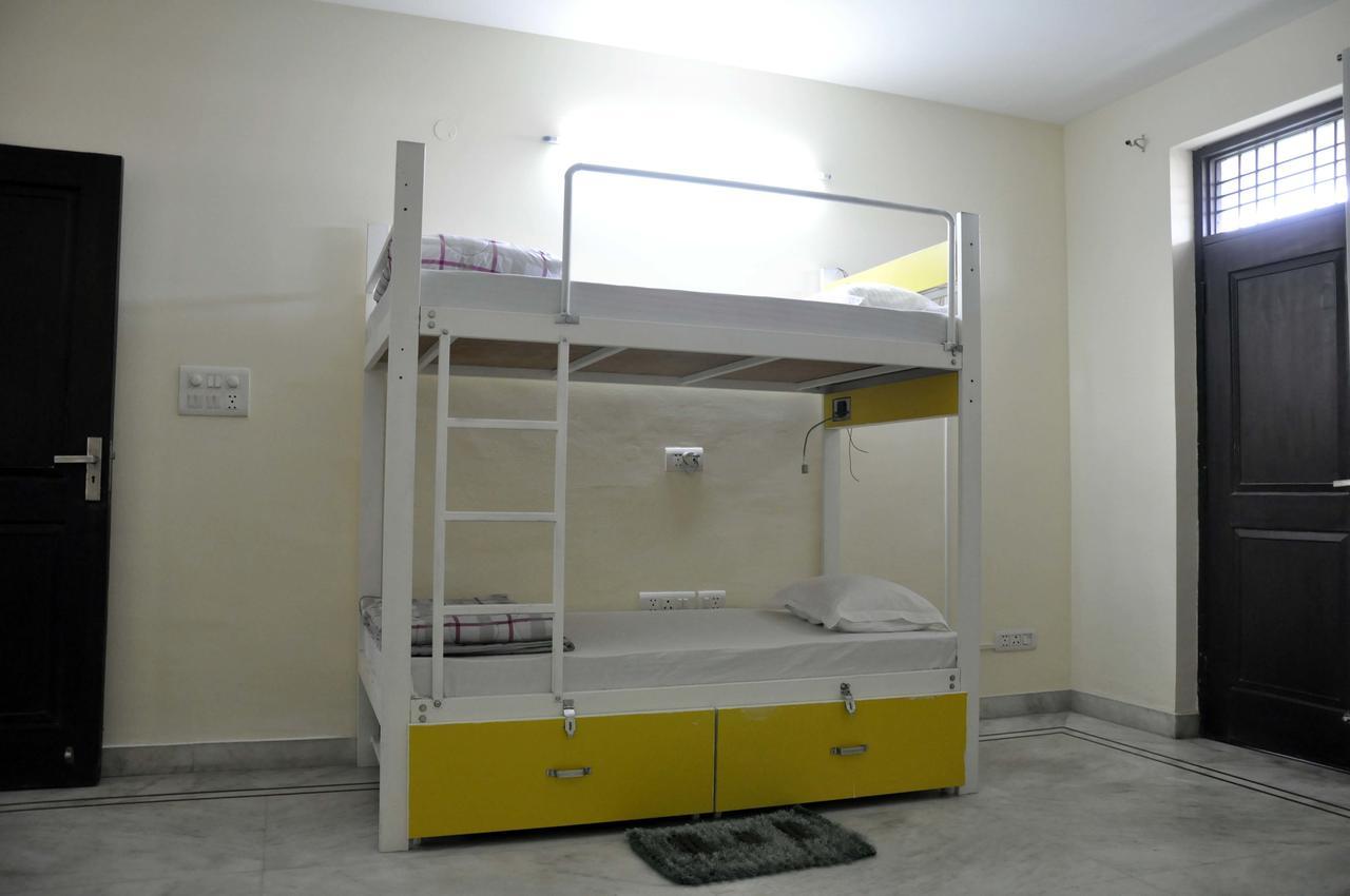 Friends Hostel New Delhi Exterior photo
